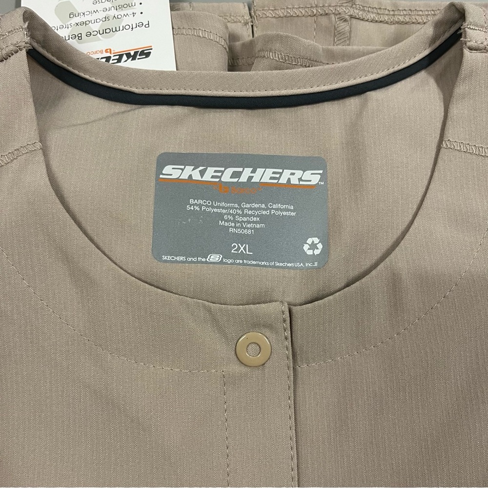 NWT Sketchers Khaki Button Up Scrub Jacket Multiple Sizes - Picture 10 of 12